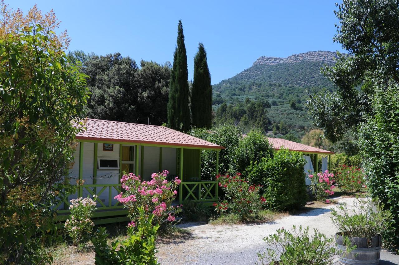 La Fontaine D'Annibal Hotel Buis-les-Baronnies Kültér fotó
